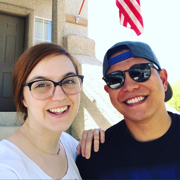 Meet your Posher, Kaitlin - Picture 2 of 3